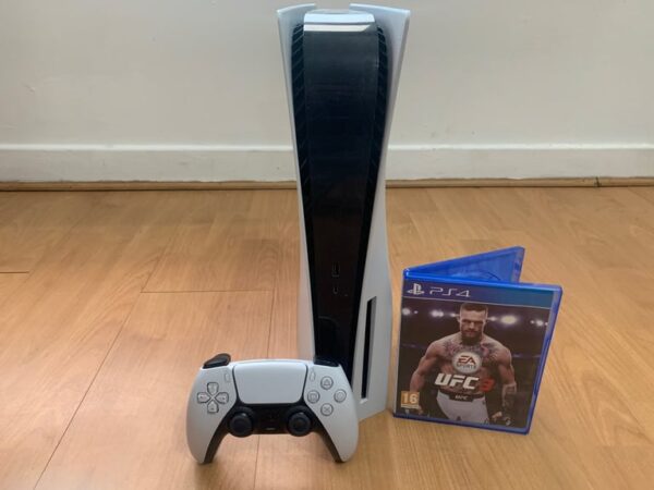 PlayStation 5 Disc Edition - Image 2